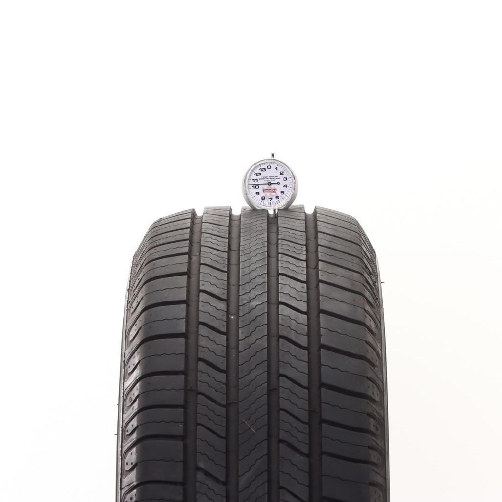 Set of (4) Used 235/65R17 Michelin Defender 2 104H – 9.5-11/32