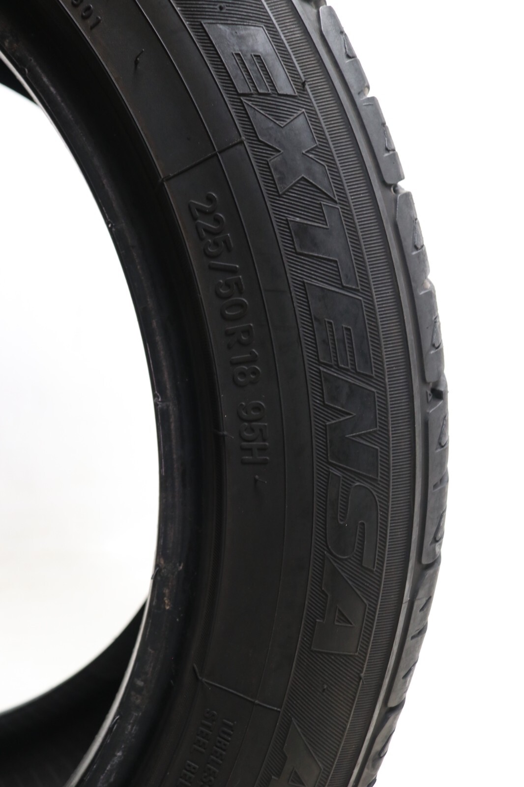 Set of 2 Used 225/50R18 Toyo Extensa A/S II – 95H – 10-10.5/32 No Repairs