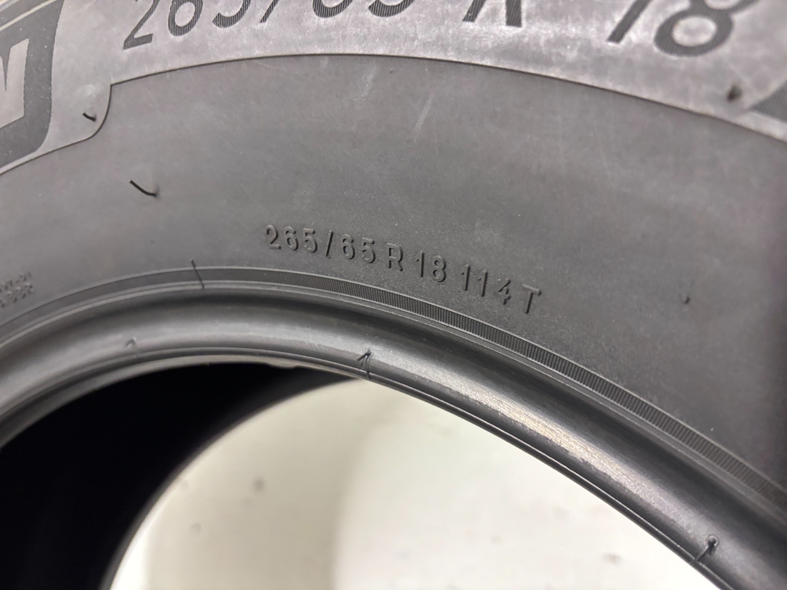 NO SHIPPING ONLY LOCAL PICK UP 2 tires 265 65 18 Michelin Primacy LTX