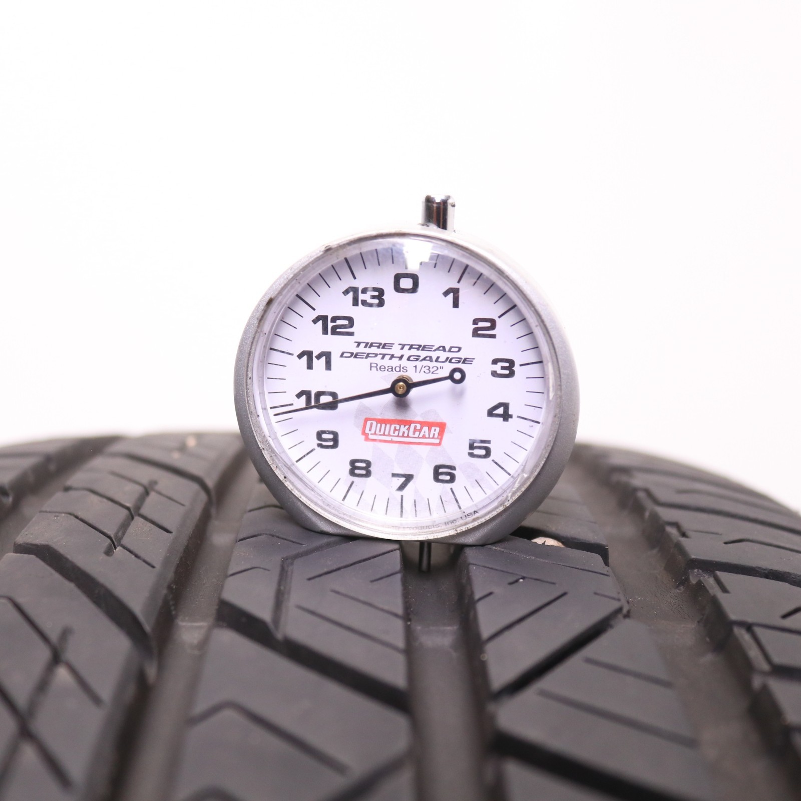Used 235/50ZR18 Road Hugger GTZ – 101W – 9.5/32 No Repairs