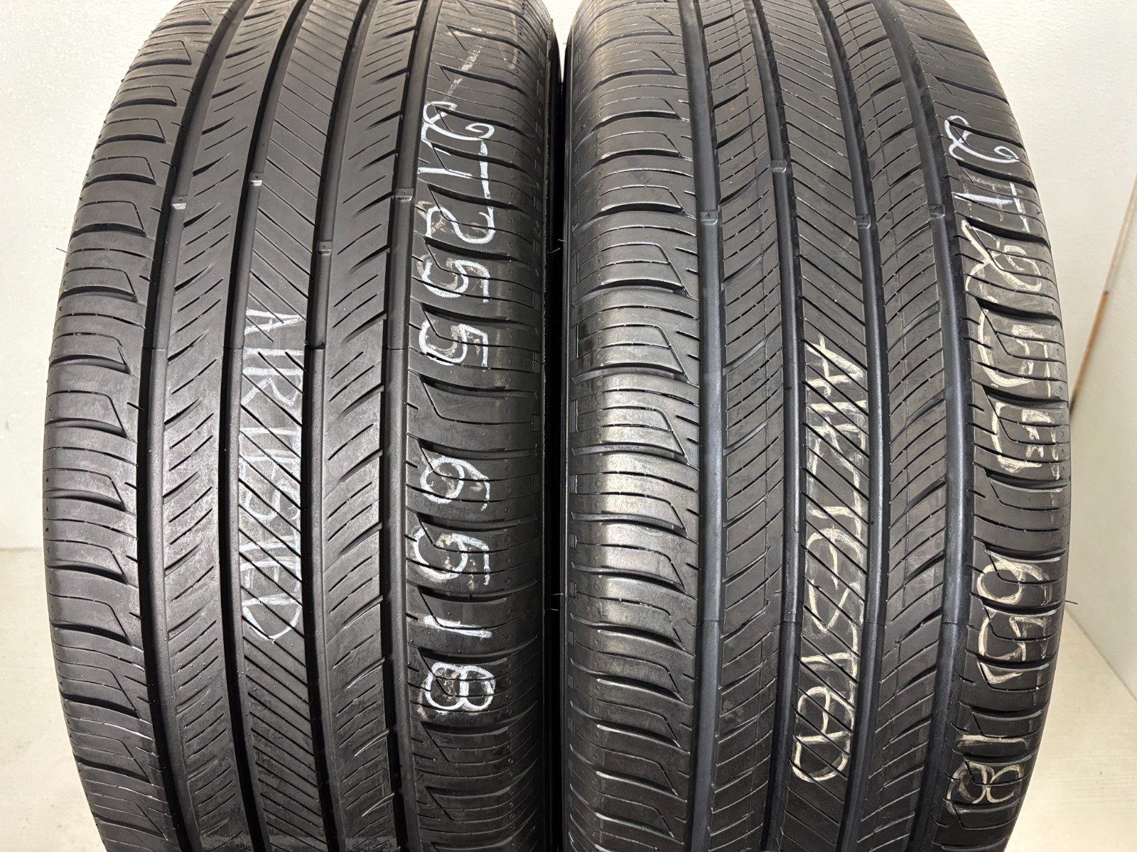 NO SHIPPING ONLY LOCAL PICK UP 2 Tires 255 65 18 Hankook Kinergy GT