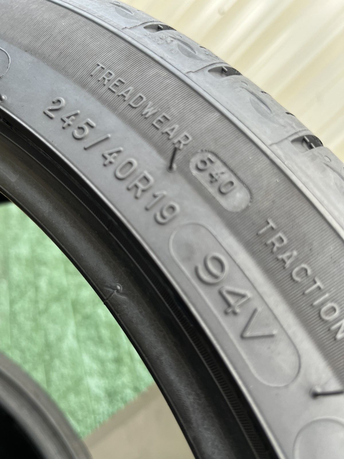 1 Tire Michelin Primacy Tour A/S ZP TPC 245/40R19 94V DOT.0824 7.5/32