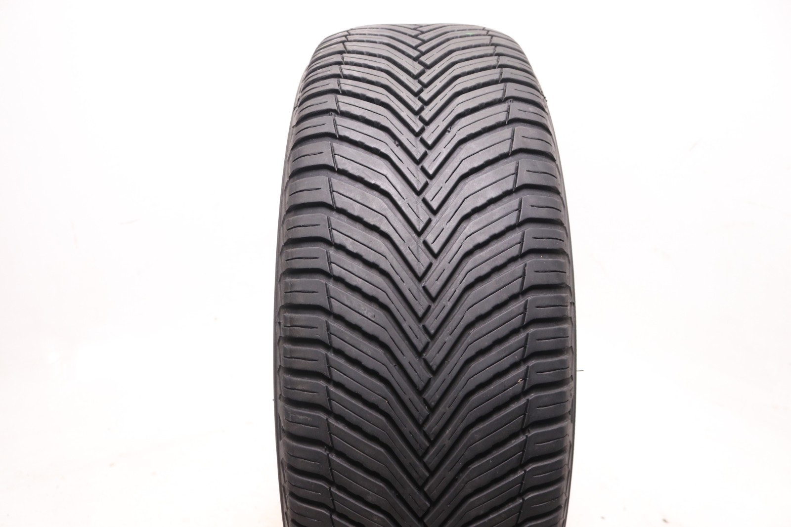 Set of 4 Used 235/60R18 Michelin CrossClimate 2 – 107V – 6-7/32 No Repairs