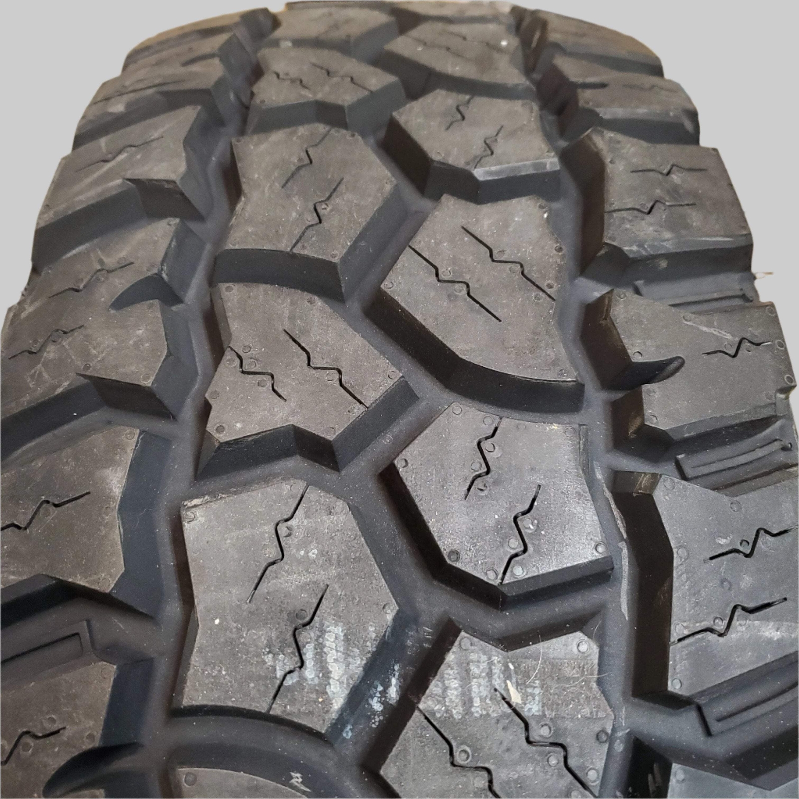 HERCULES TERRA TRAC T/G MAX RWL LT 275 70 18 125/122Q LRE 10PLY MUD TERRAIN TIRE