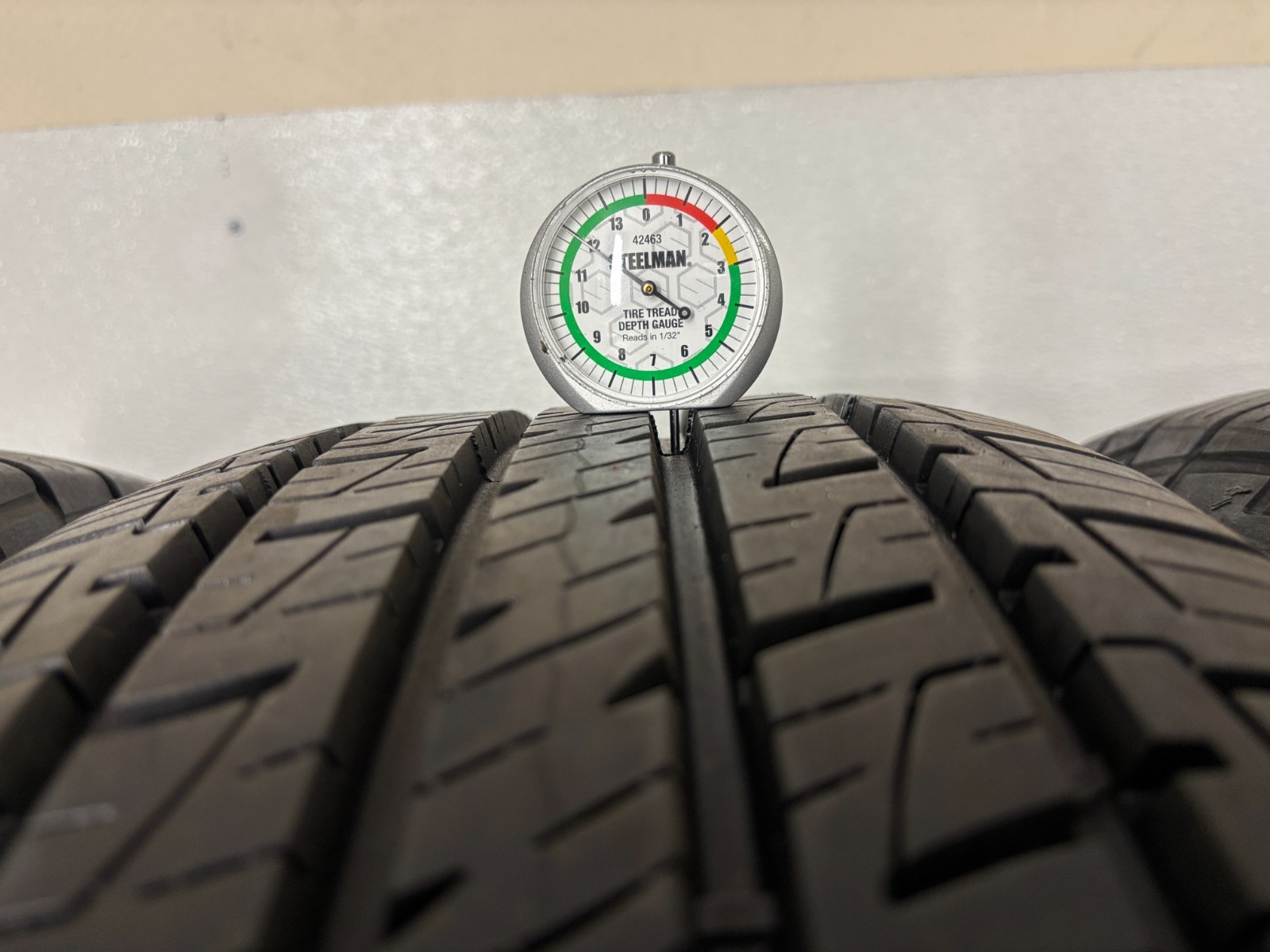 NO SHIPPING ONLY LOCAL PICK UP Set 4 Tires 235 55 19 Goodyear Assurance MaxLife