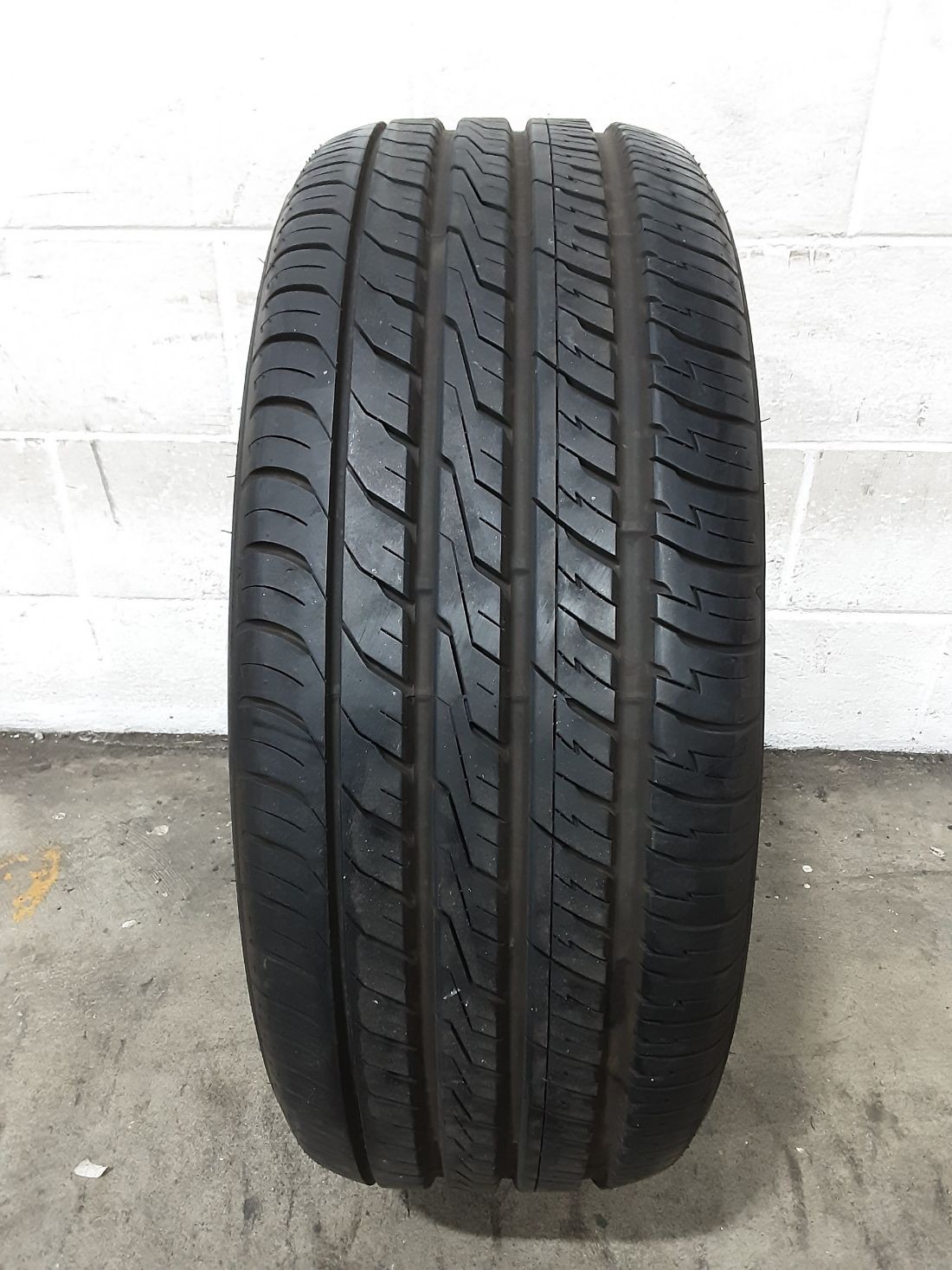 1x P255/45R20 Ironman iMOVE GEN 3 AS 8/32 105 W Used Tire 2554520