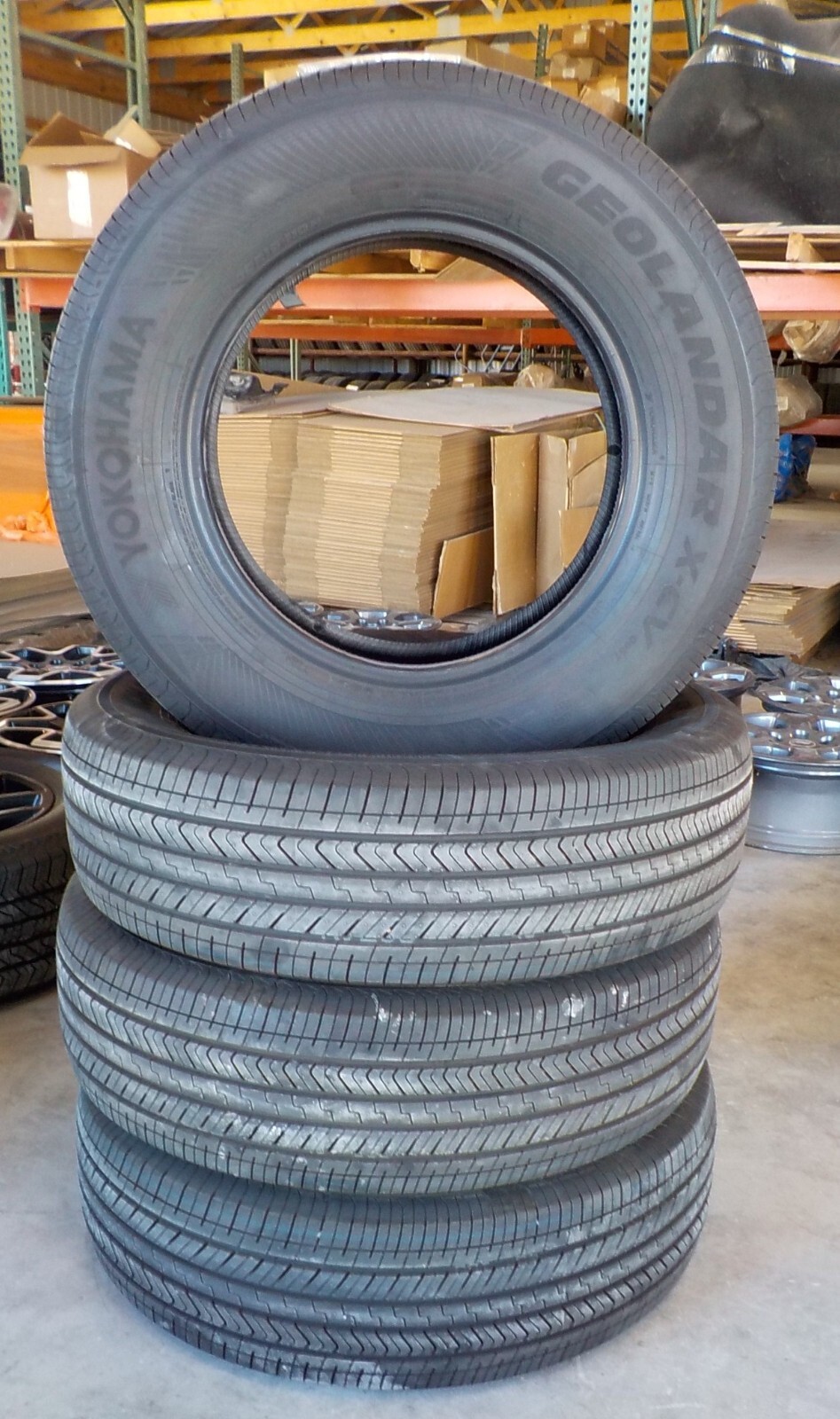 Set of 4 Yokohama Geolandar X-CV 245/70R18 110H Tires DOT 2724 14/32″