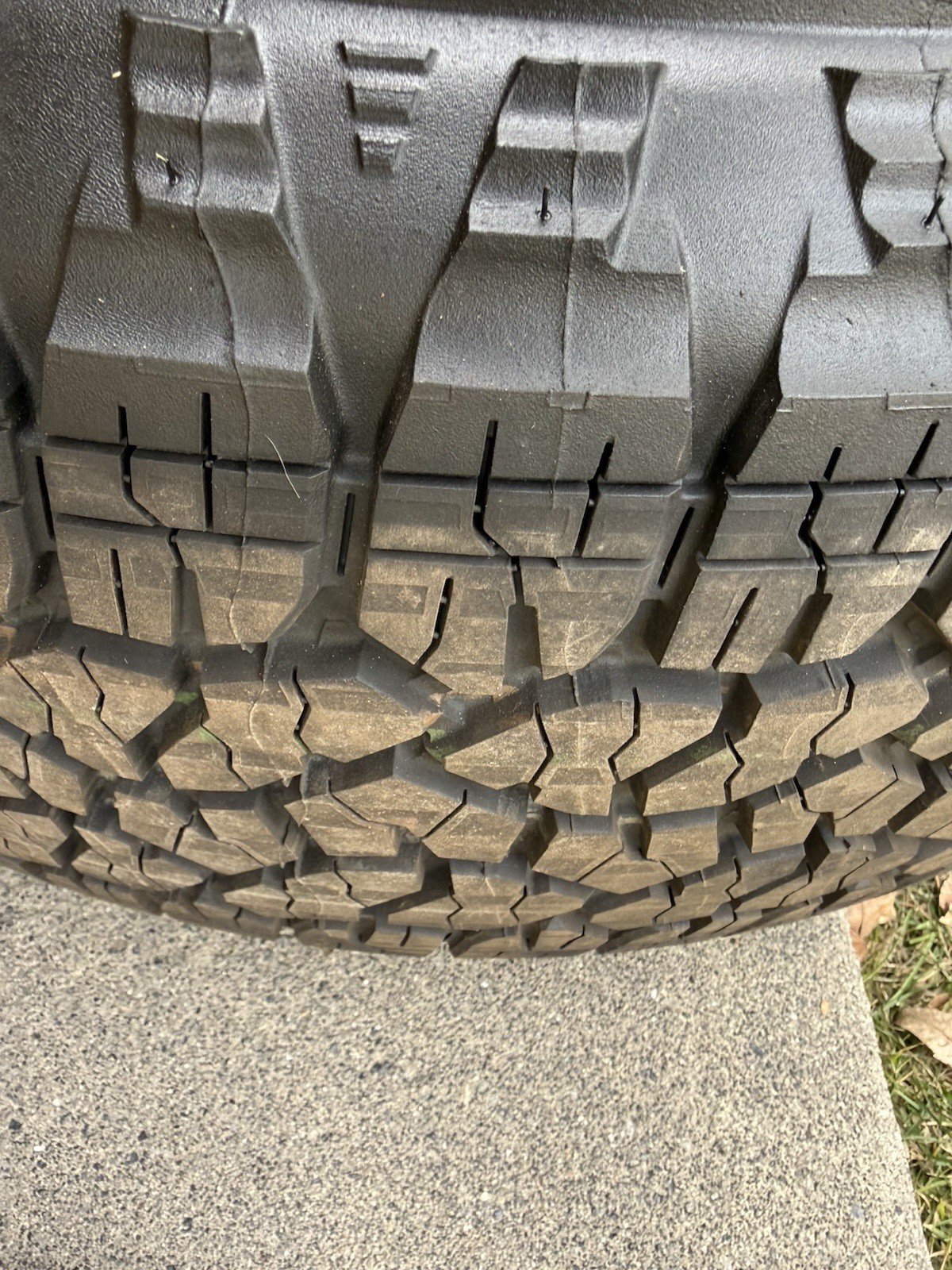 Used 275/60R20 Goodyear Wrangler HP 114S – 7.5/32 (GYQ5)