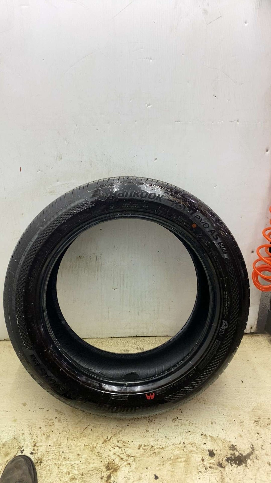 (A) HANKOOK ION EVO AS 265/50R20 111Y 9/32NDS DOT (1625)