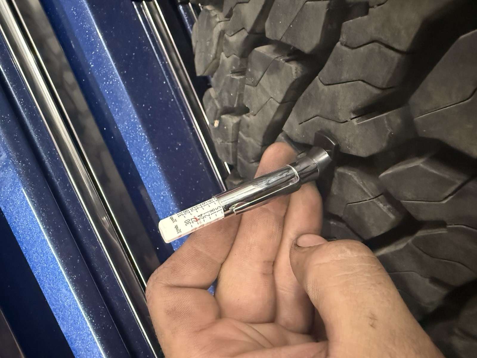 315/70R17 BFG All terrain T/A K03 tire (only One) Used With Great Tread
