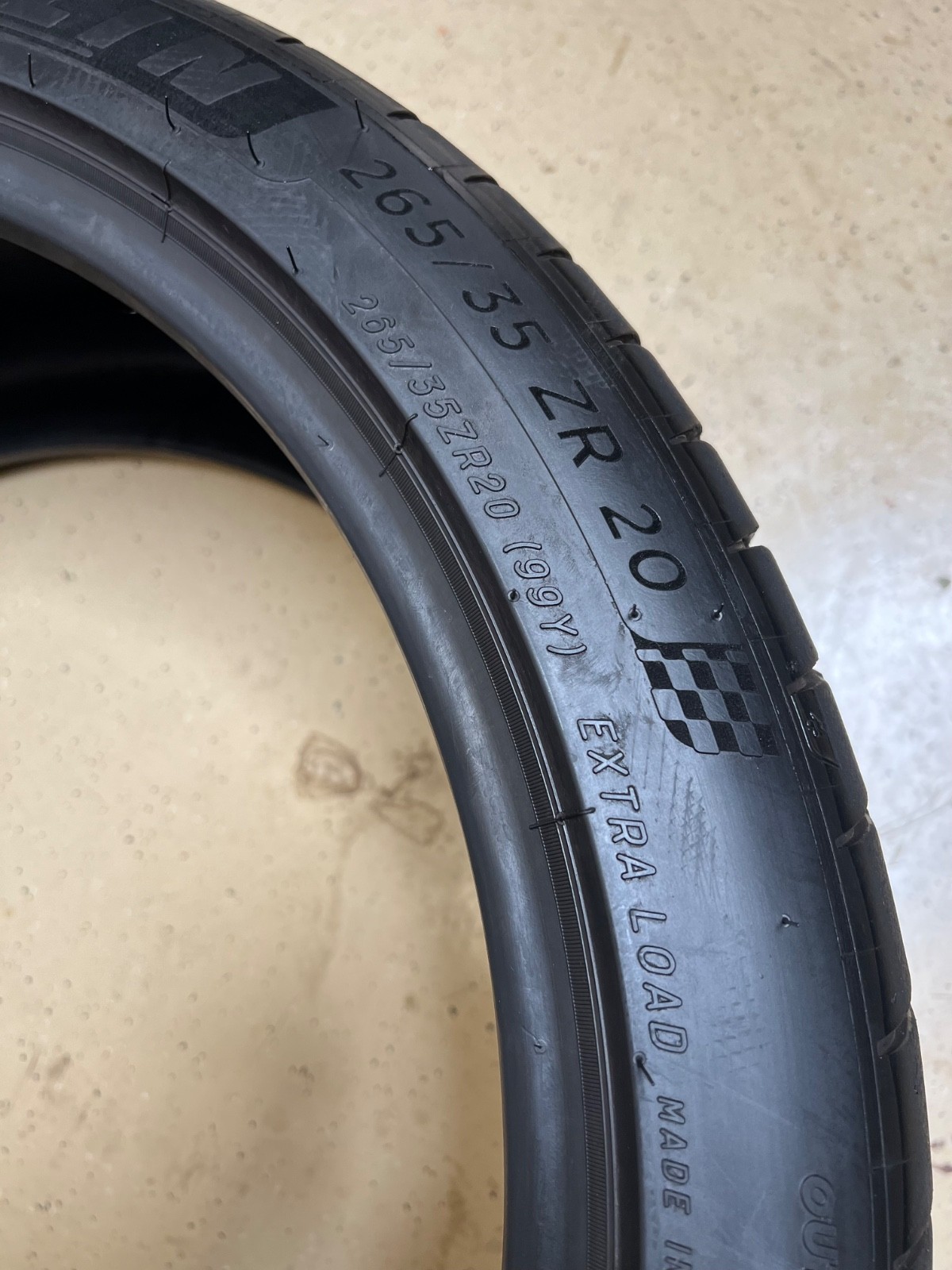 1 – TAKEOFF 265/35ZR20 XL (99Y) Michelin Pilot Sport 4 S (MO1) Mercedes – 6011
