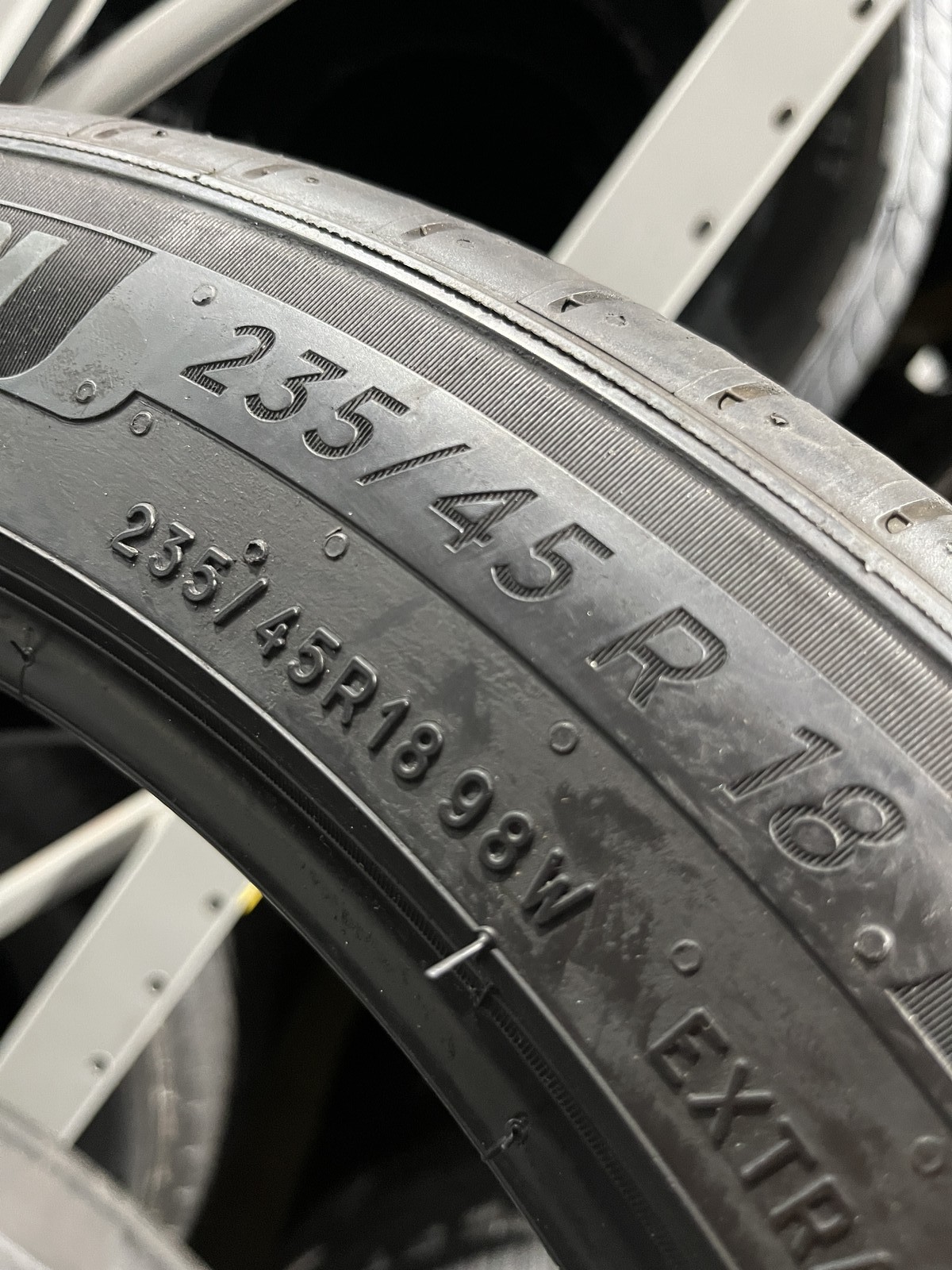 1 Tire Michelin Primacy All Season TO Acoustic 235/45R18 98W DOT.1625 7.25/32