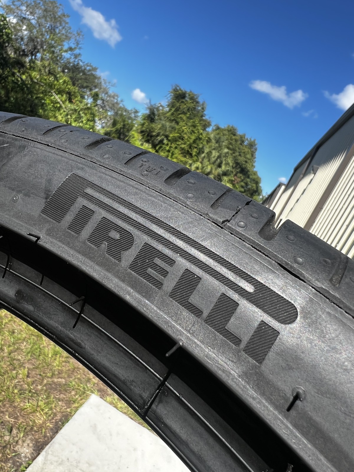 1 Tire Pirelli P Zero PZ4 ★ BMW HL 315/30R23 111Y DOT.2724 6.5/32 No Patch