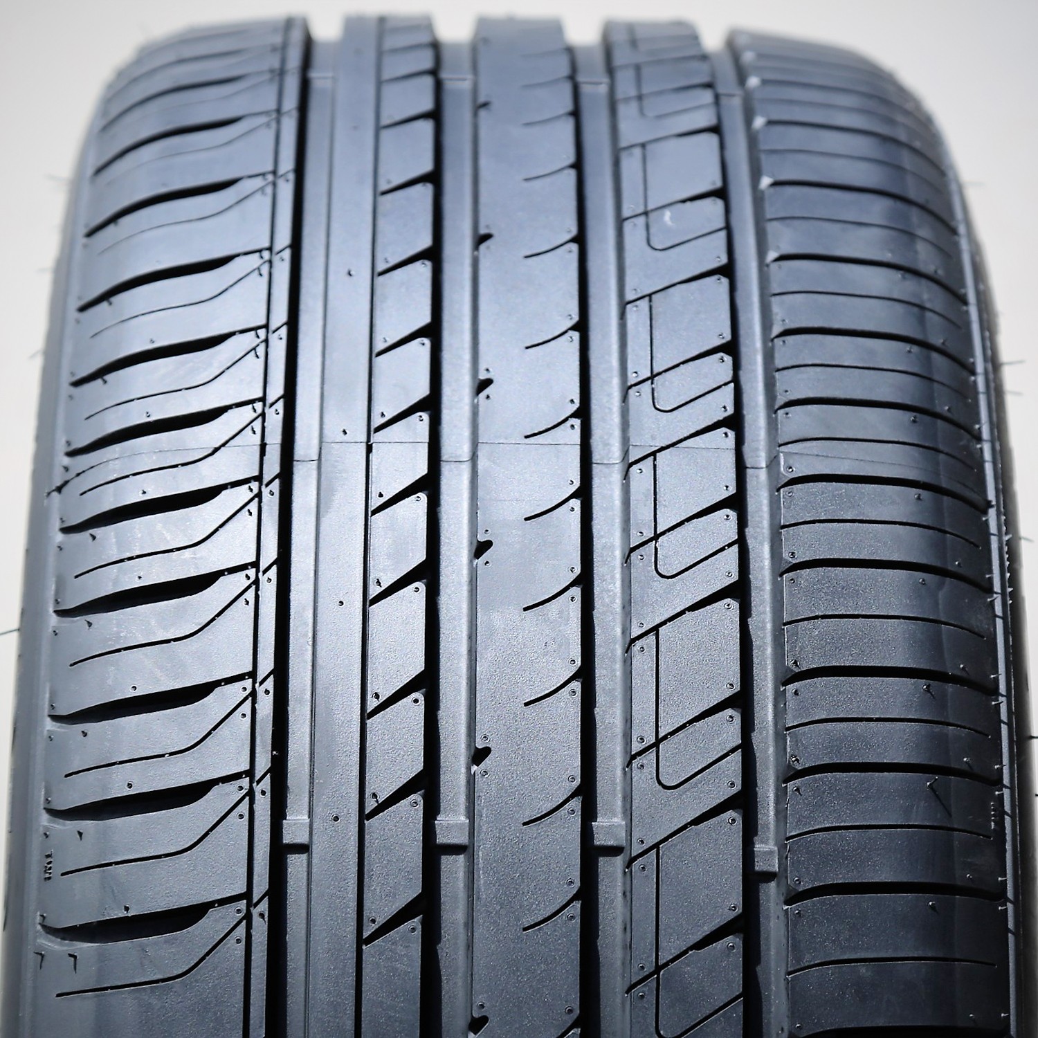 4 Tires Atlander AX-88 235/60R16 100H Performance