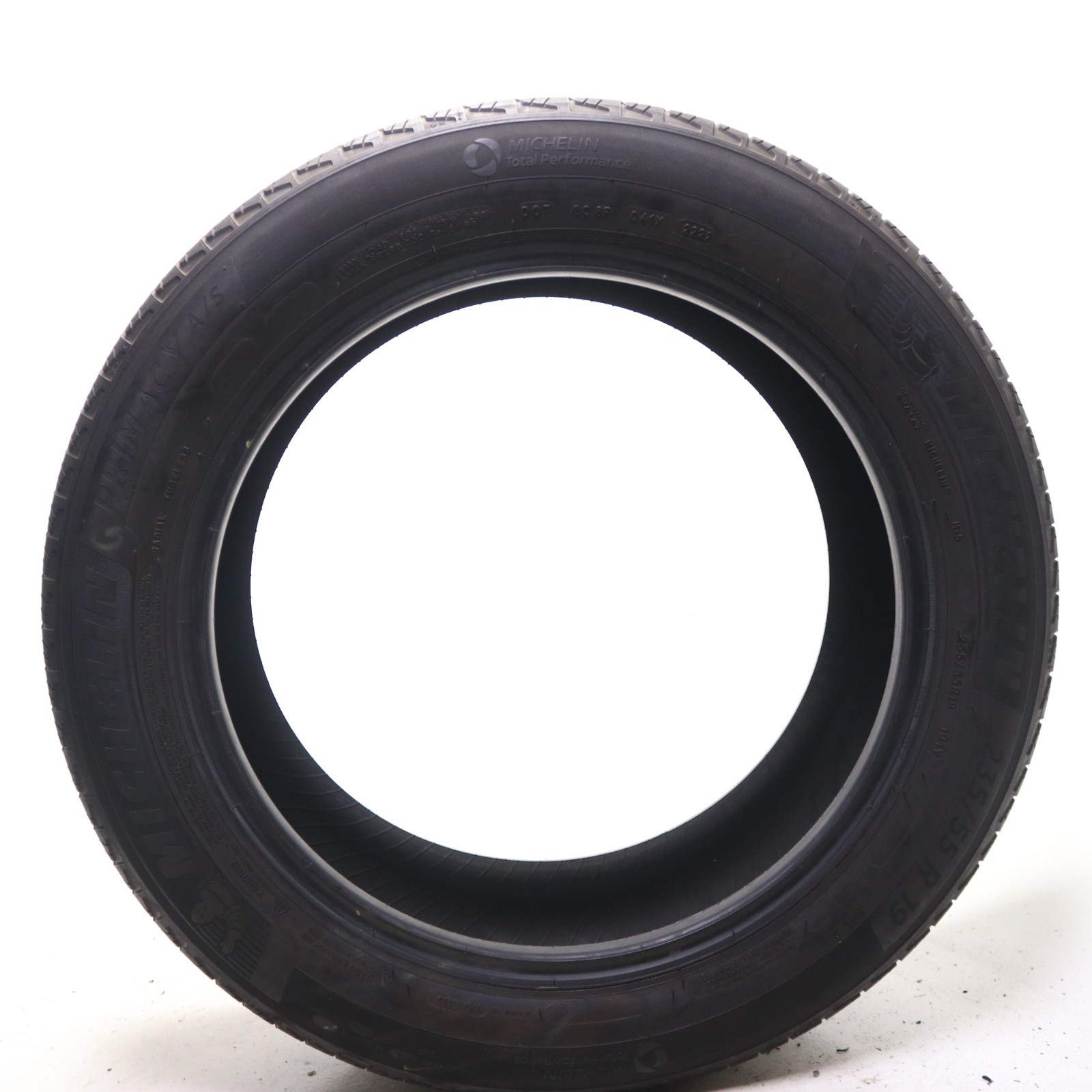 Set of 2 Used 235/55R19 Michelin Primacy A/S – 101V – 5.5/32 No Repairs