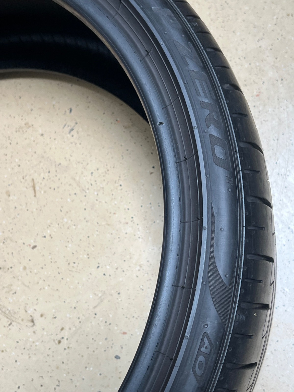 1 – NO REPAIRS 265/30ZR19 XL (93Y) Pirelli P Zero PZ4 (AO) Audi OEM – 5078