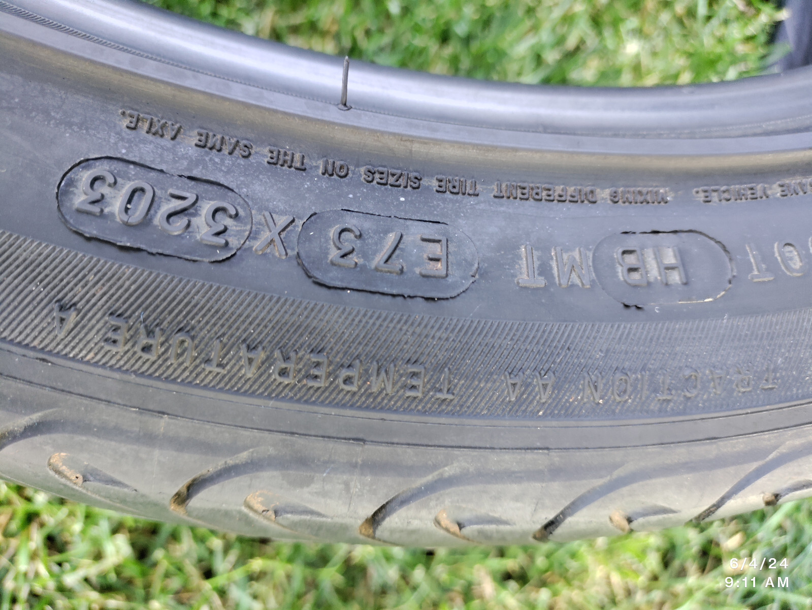 (RARE) Michelin Pilot SPORT tire VINTAGE. 7-8/32nd’s… in great shape.