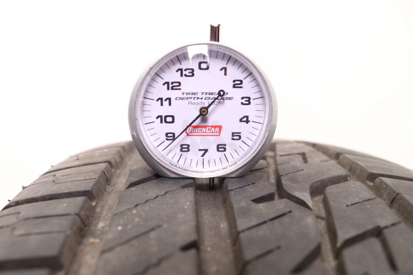Set of 2 Used 235/65R17 Sumitomo HTR AS P03 – 108V – 8.5-9/32 No Repairs