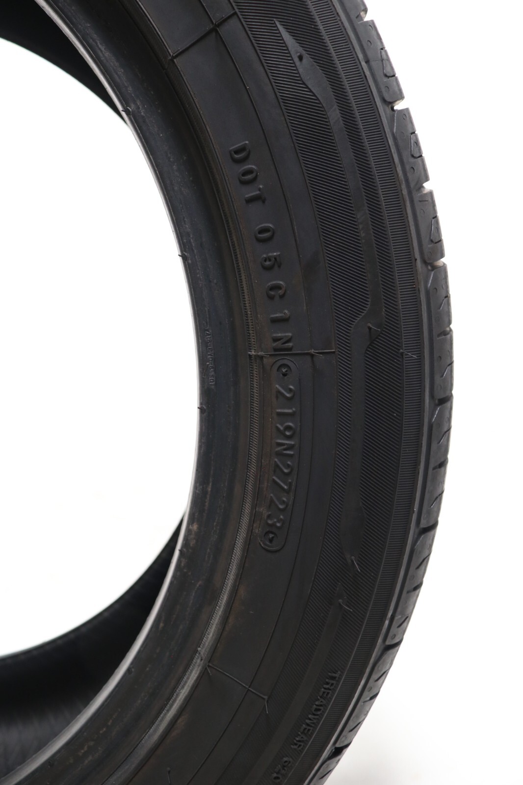 Set of 2 Used 225/50R18 Toyo Extensa A/S II – 95H – 10-10.5/32 No Repairs