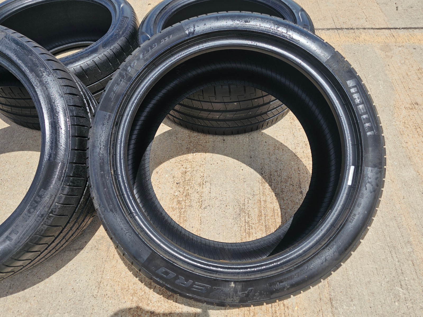 (2) 275/40/22 + (2) 315/35/22 Pirelli P Zero tires 107Y 111Y PNCS BMW X6 X7 XM
