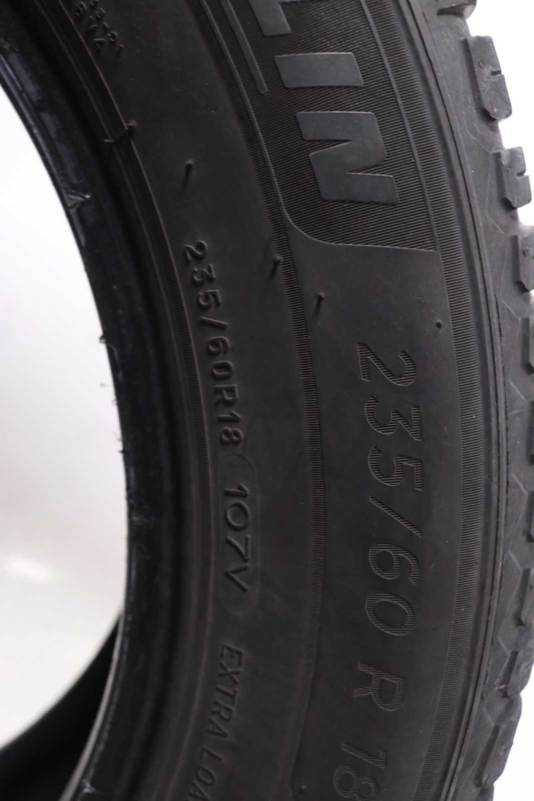 Set of 4 Used 235/60R18 Michelin CrossClimate 2 – 107V – 6-7/32 No Repairs