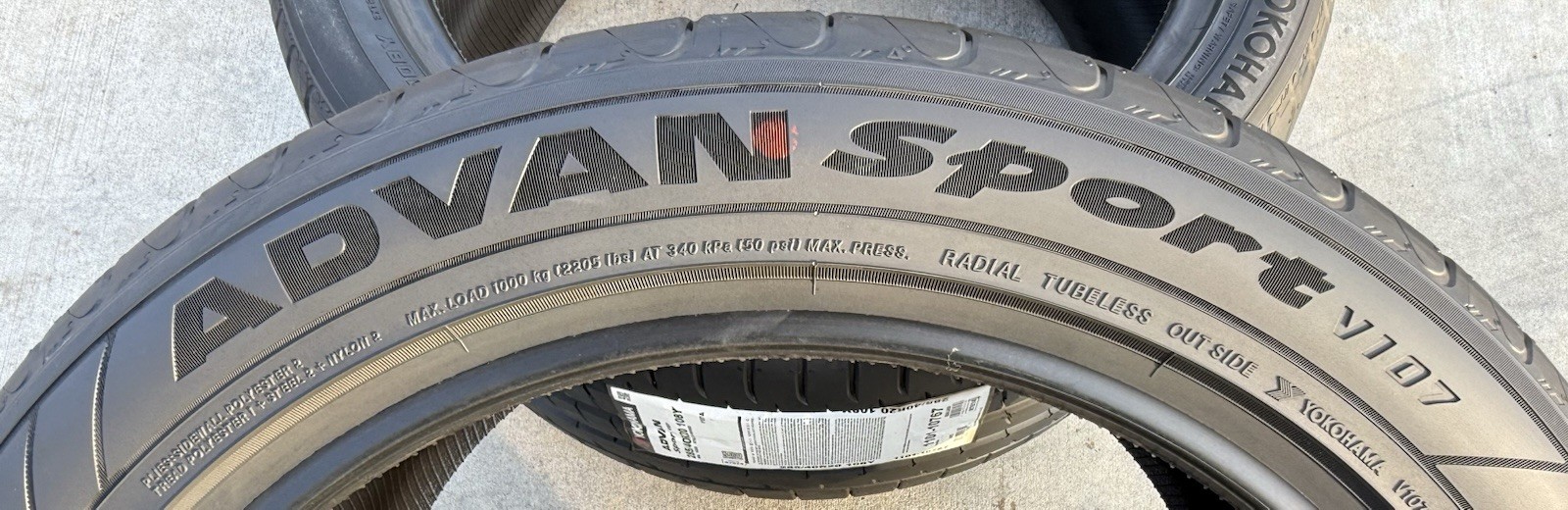 Set of TWO BRAND NEW 315/35ZR20 110Y Yokohama ADVAN Sport V107 Tires 3153520
