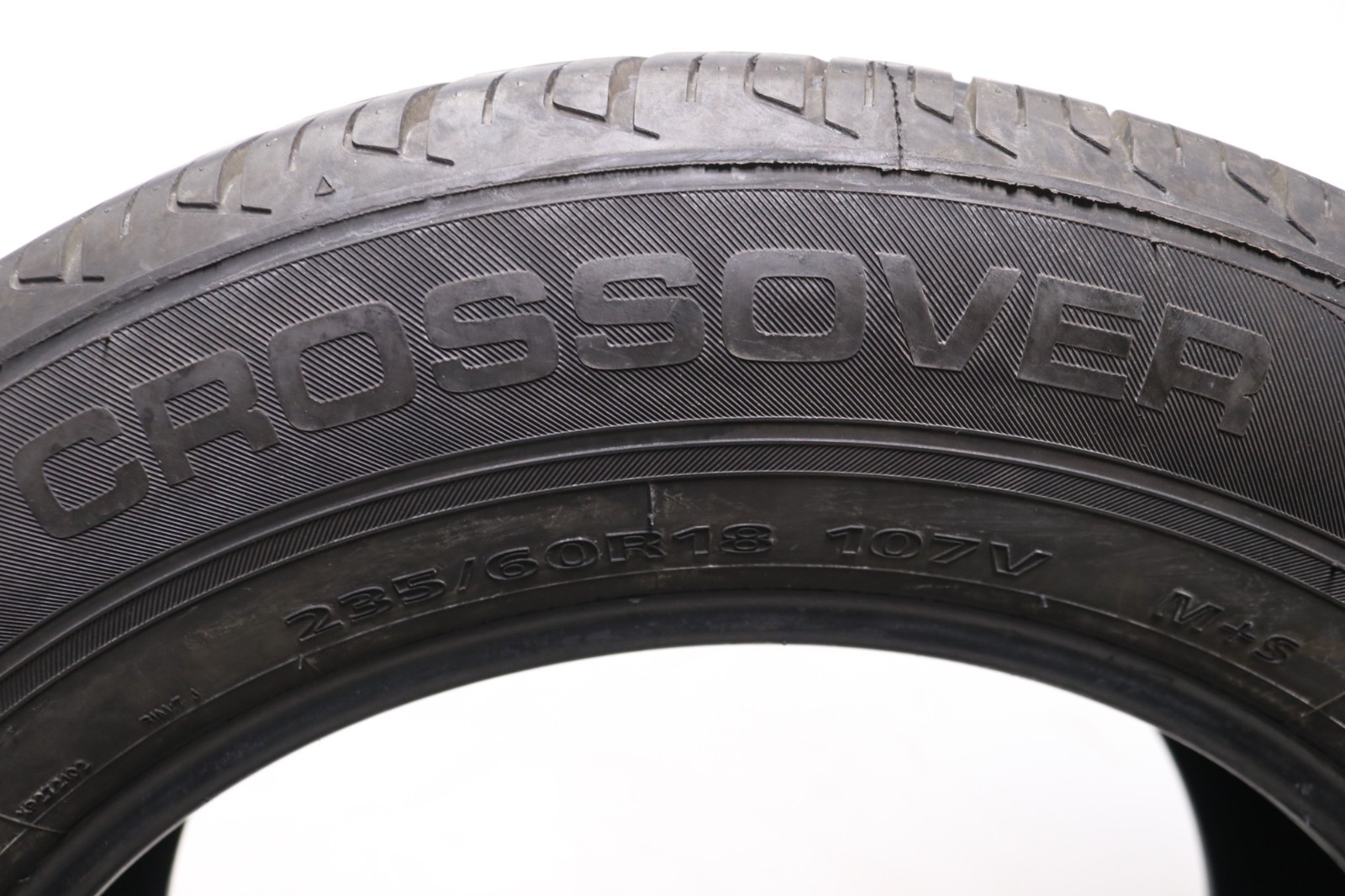Set of 4 Used 235/60R18 Mohave Crossover CUV – 107V – 9-10/32