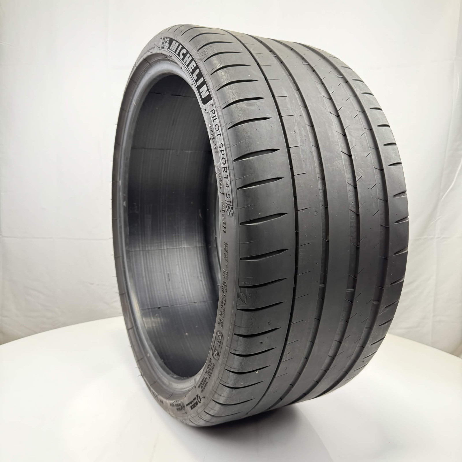 Used 265/30ZR20 Michelin Pilot Sport 4 S 94Y 4.5/32 (DOT 23)