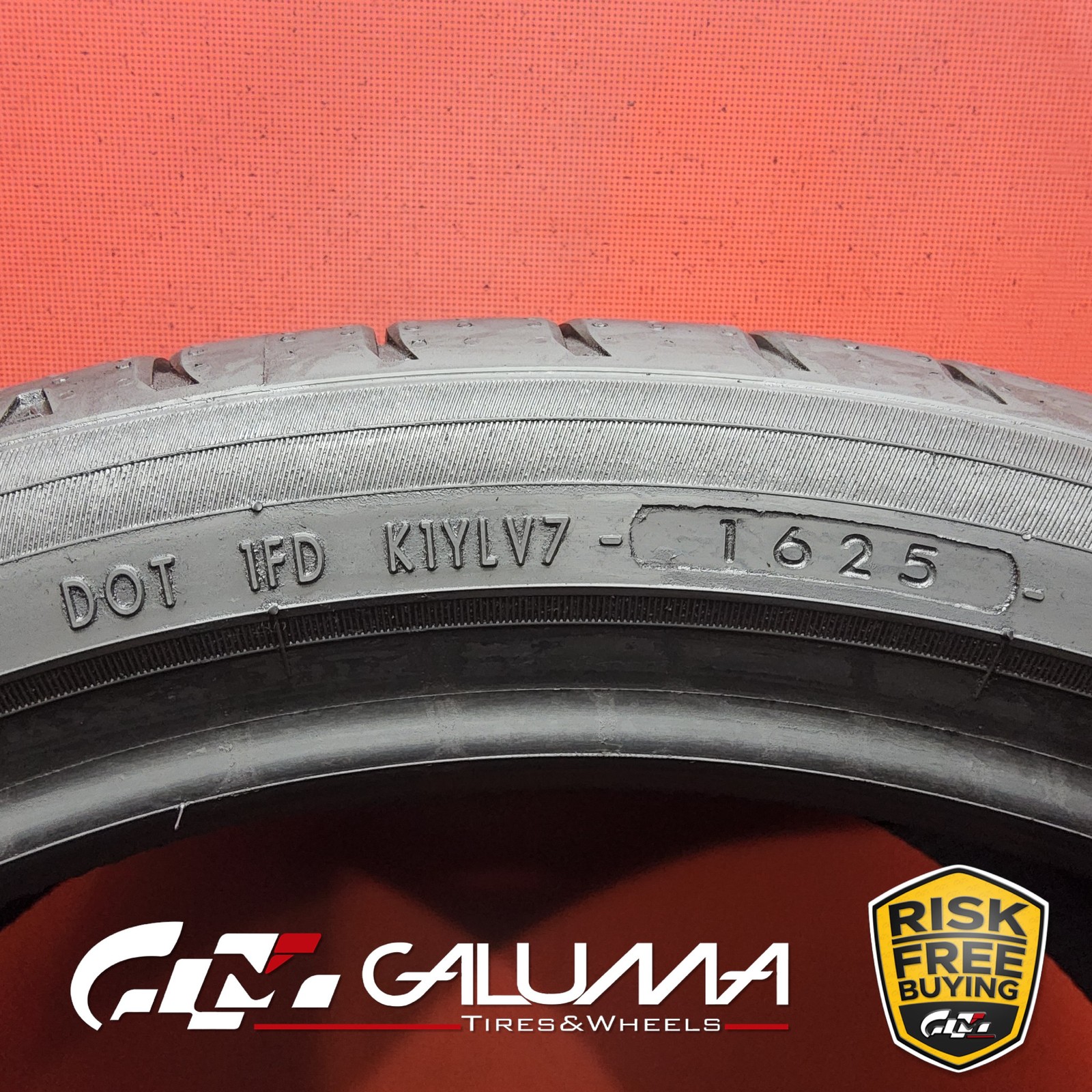 1 (One) Tire Yokohama Advan Sport V107 XL 295/30ZR20 295/30/20 No Patch #93350