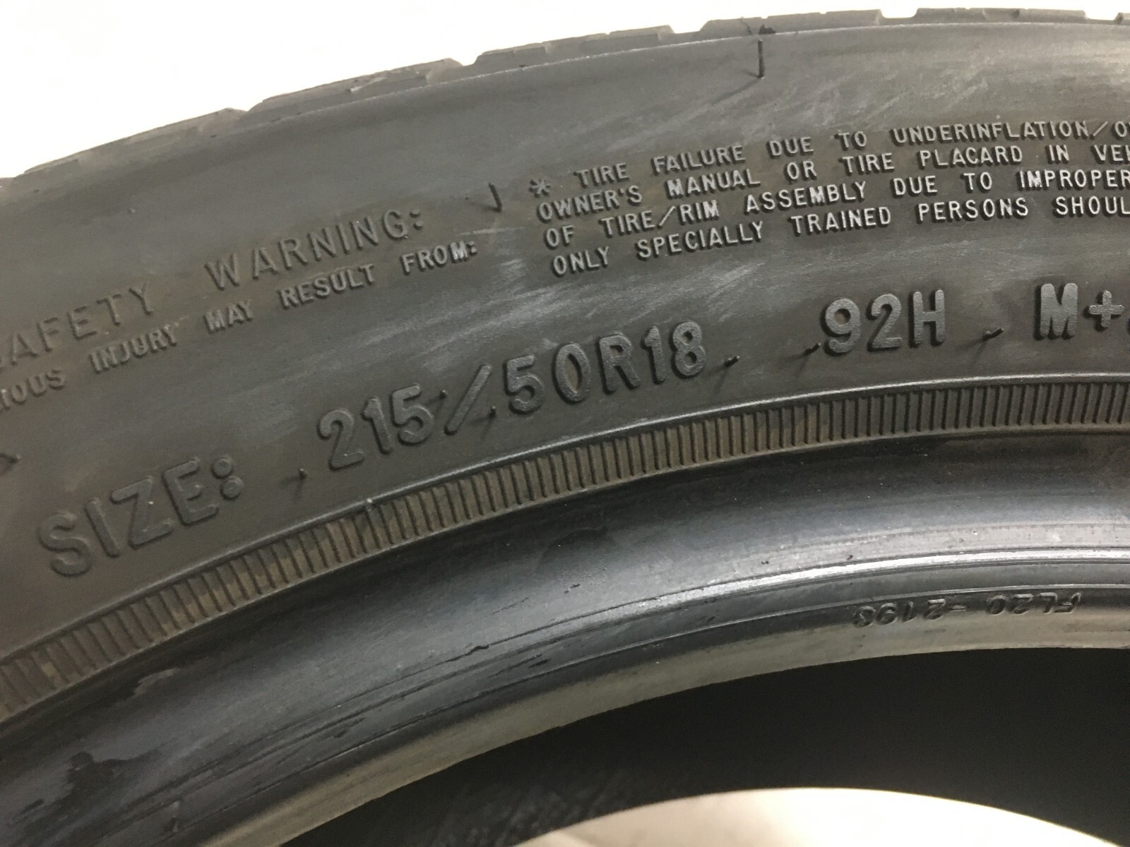 [1] Goodyear Assurance Finesse P215/50R18 215 50 18 Tire 7.75-8.0/32