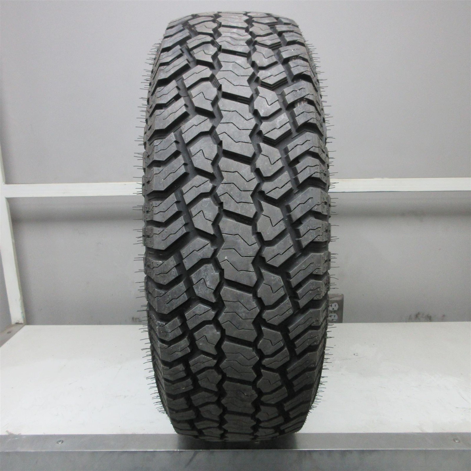 255/70R18 Eldorado Sport Fury AT4S 113T Used Tire (13/32nd) NO PATCHES! (QTY 1)