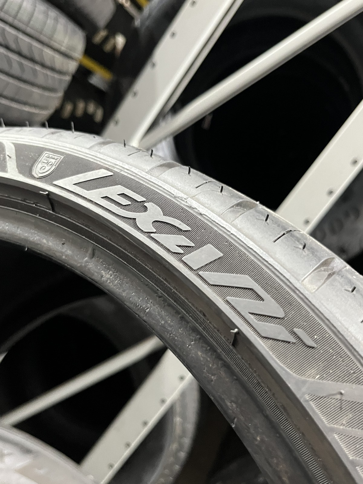 1 Tire Lexani LX-Twenty 275/30ZR20 97W XL DOT.2323 8.5/32 NO Patch