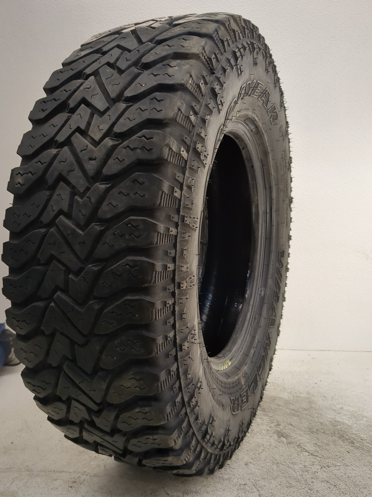 Used Tire LT245/75R16 GOODYEAR WRANGLER AUTHORITY A/T 120/116Q – 13.5/32