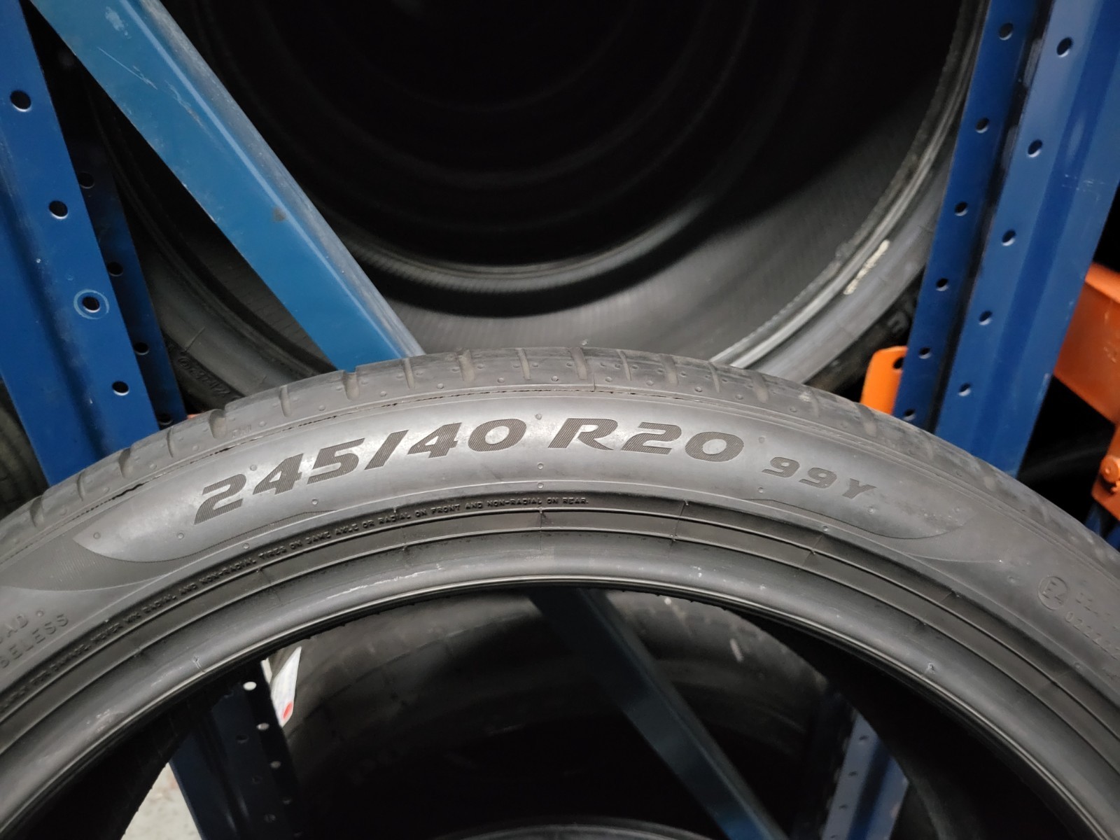 1 SUPER NICE 245/40/20 PIRELLI P ZERO PZ4 * MO 245/40R20 99Y NOT RUN FLAT 7/32