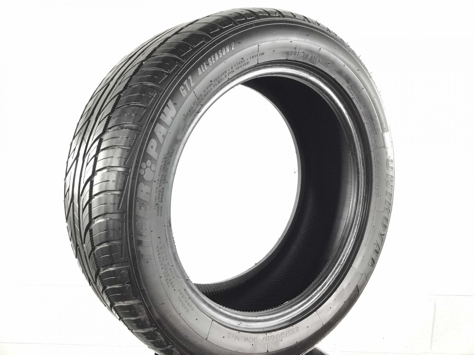 P235/50R17 Uniroyal TigerPaw GTZ All Season 2 96 W Used 6/32nds