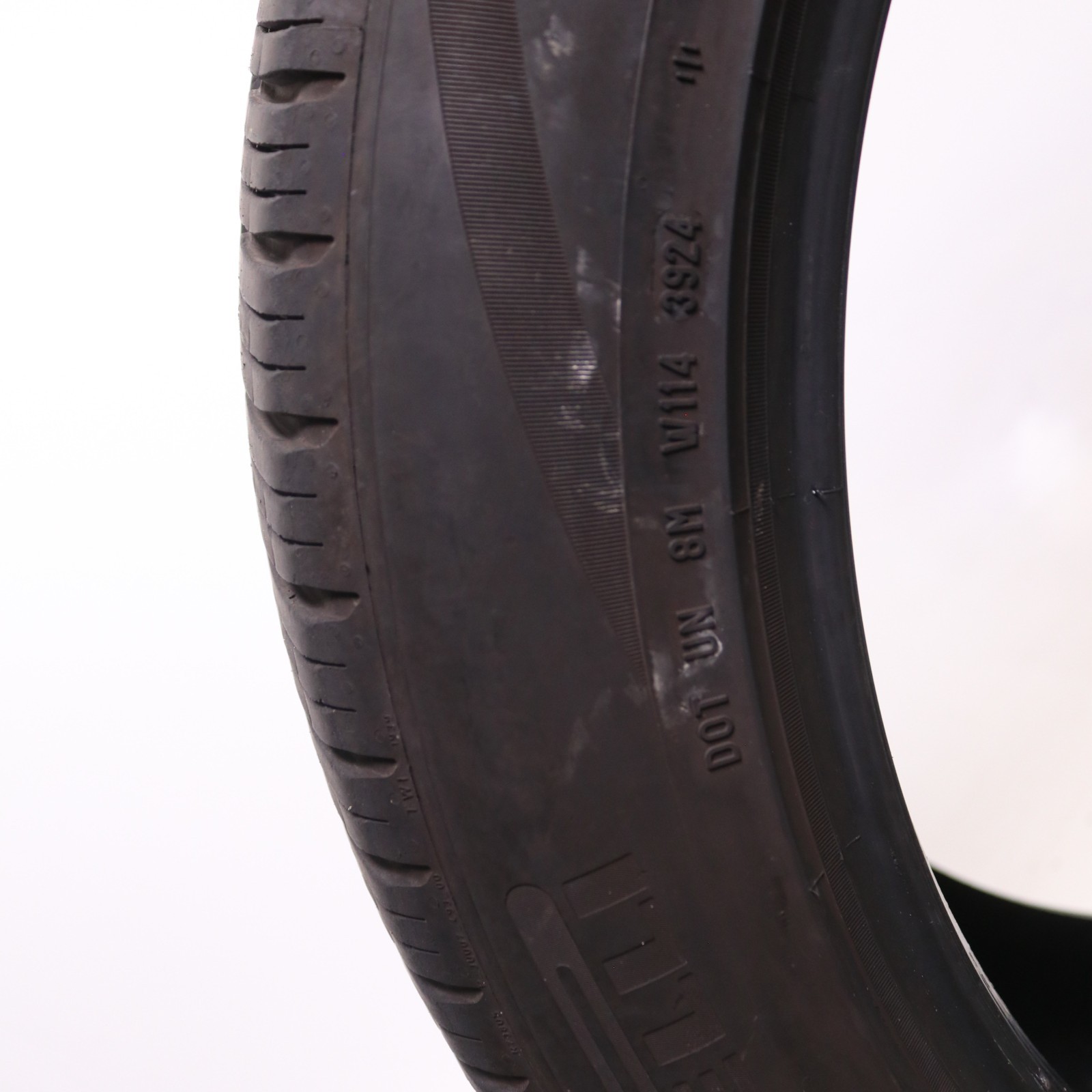 Set of 2 Used 275/45R21 Pirelli Scorpion Zero All Season MO – 107H – 8-8.5/32