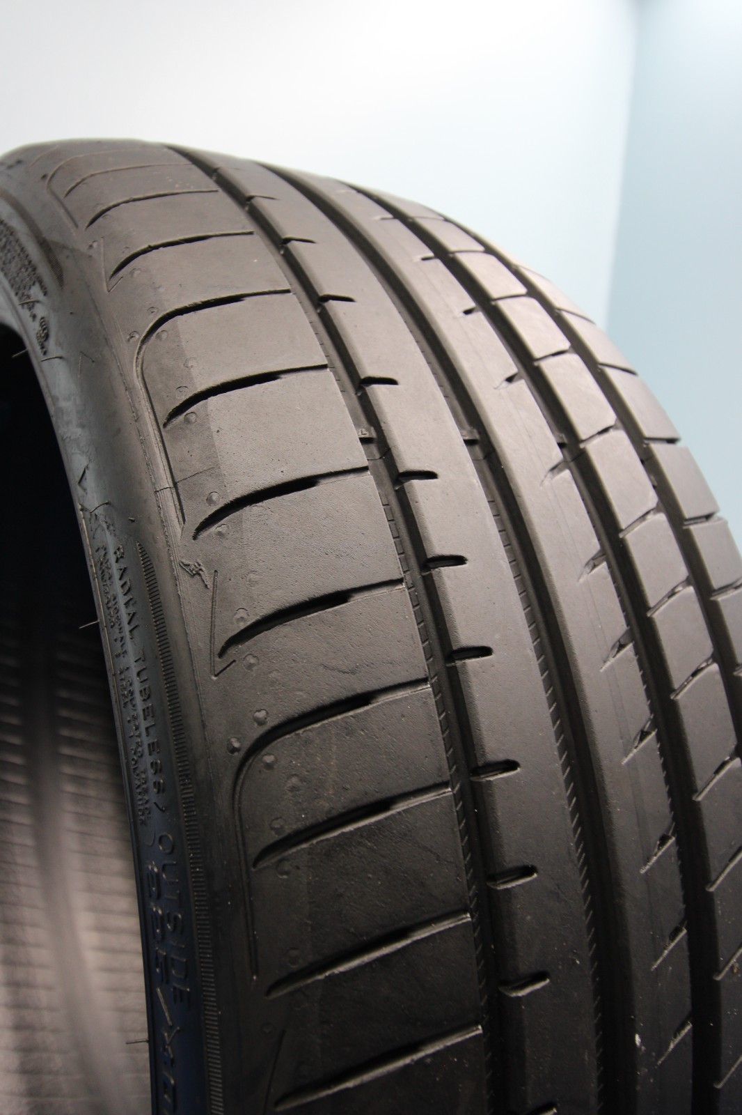 1 Used GoodYear Eagle F1 Asymmetric 3 ★ RSC RFT 225/40R19 225/40/19 2254019 93Y