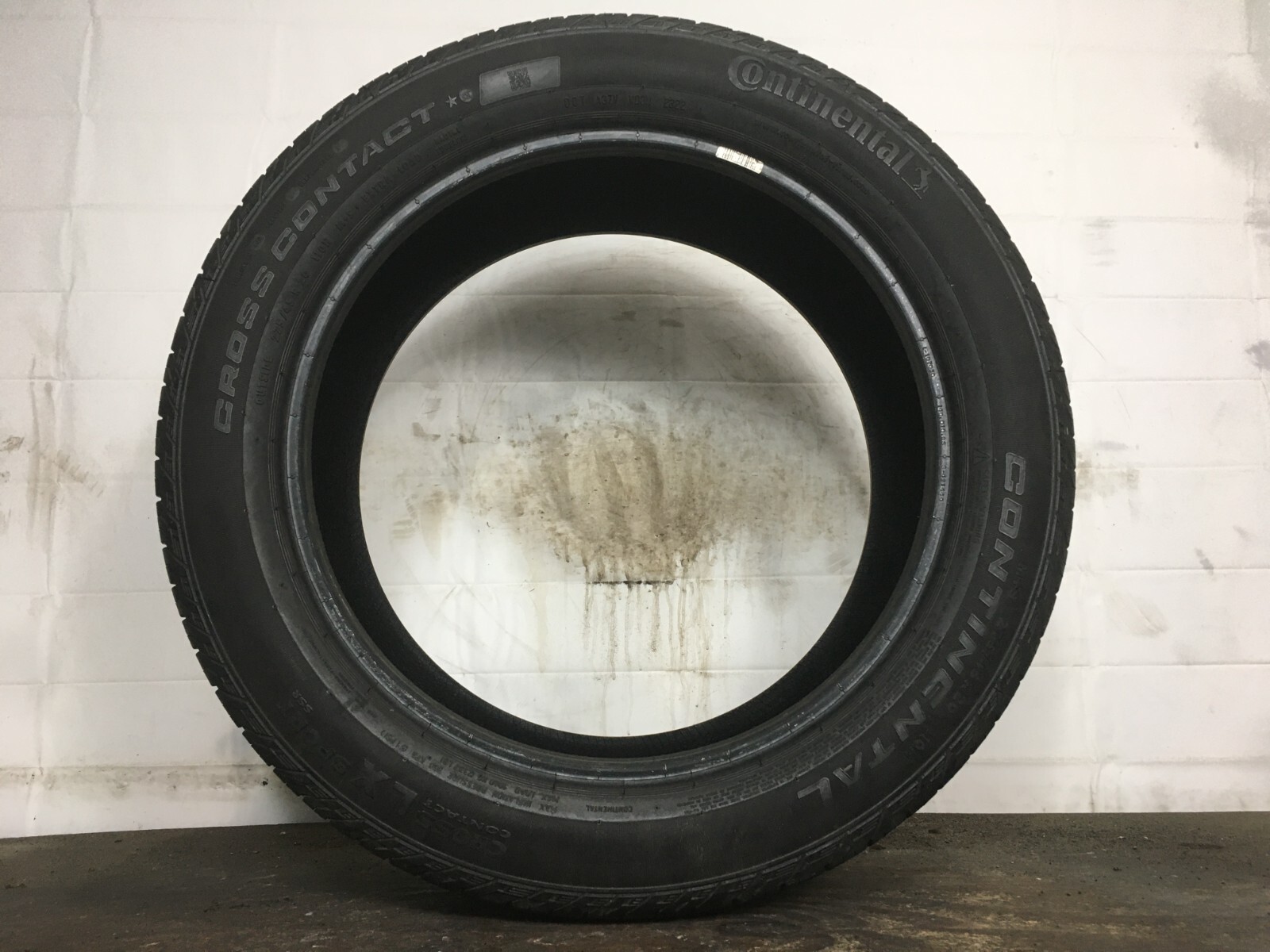 [1] Continental CrossContact LX Sport SSR Run Flat 275 45 20 Tire 6.75-7.25/32