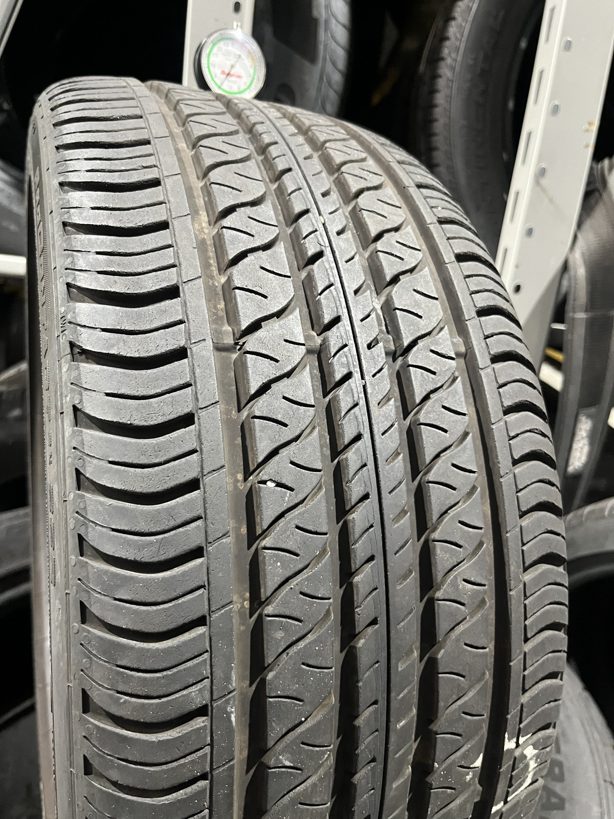 1 Tire Continental ProContact RX SSR TPC 235/40R18 91V DOT.0724 8/32 No Patch