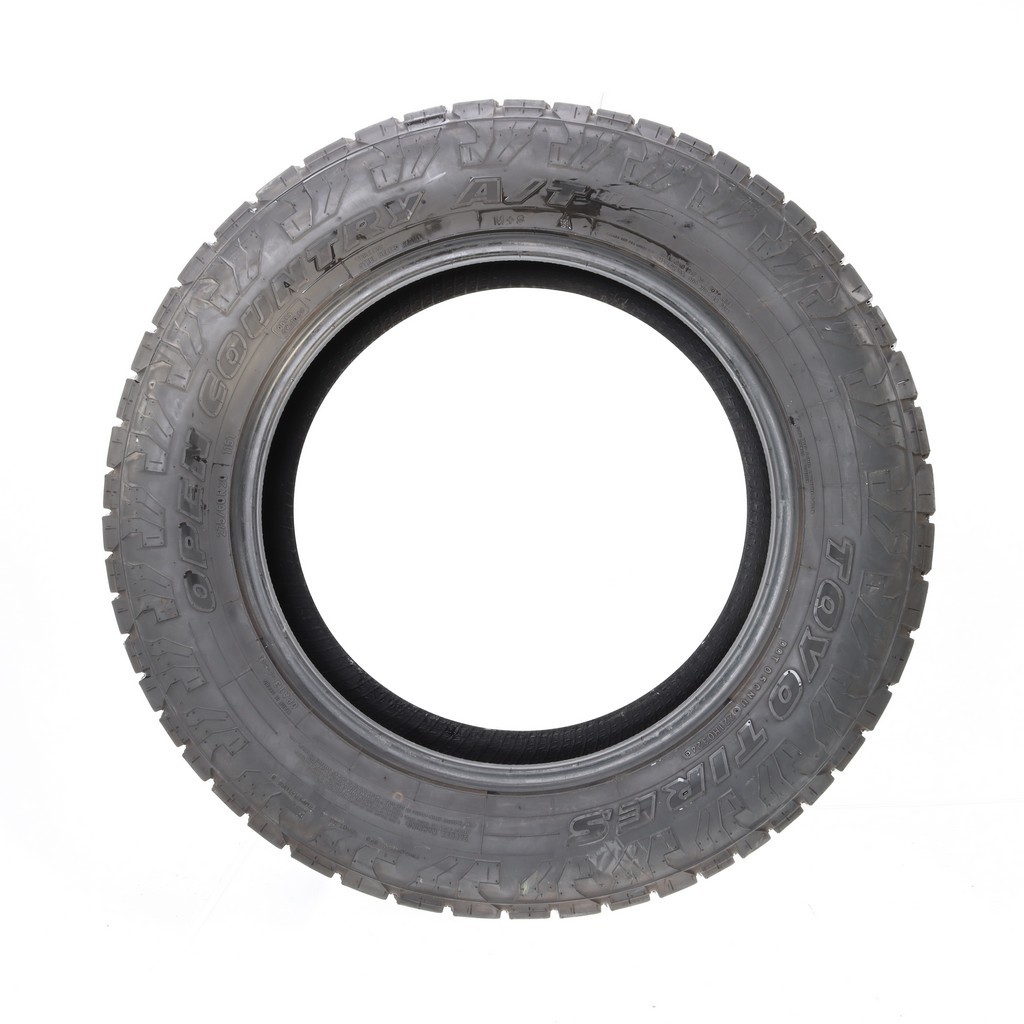 Used 275/60R20 Toyo Open Country A/T III 115T – 13/32