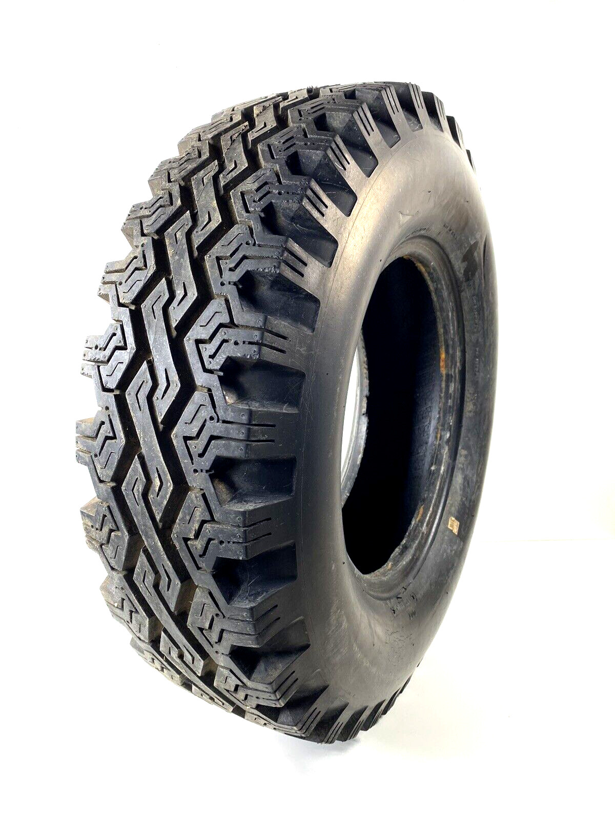 Vtg SafeMark Mud Snow Tire 4 Ply H-78-15 Display Only Mud Grip JEEP CJ Wagoneer