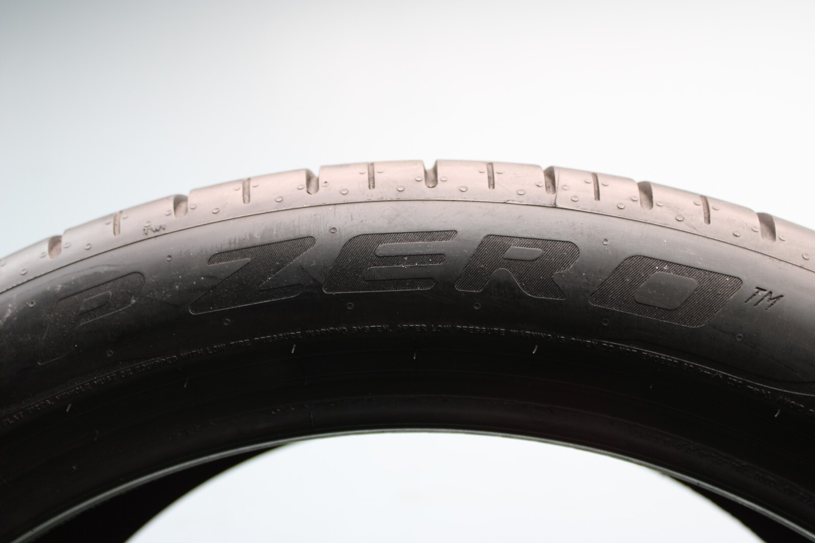 1 Used Pirelli P Zero PZ4 KS ★ RFT 315/35R22 315/35/22 3153522 111Y