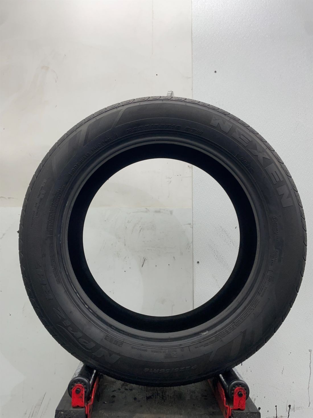1 Used P225/55R18 Nexen N Priz RH7 97 H – 10/32