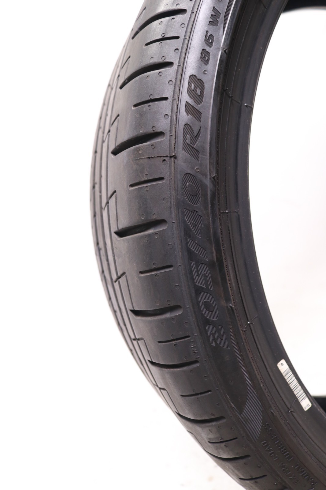 Set of 2 Used 205/40R18 Pirelli P Zero PZ4 Run Flat – 86W – 7-8/32 No Repairs