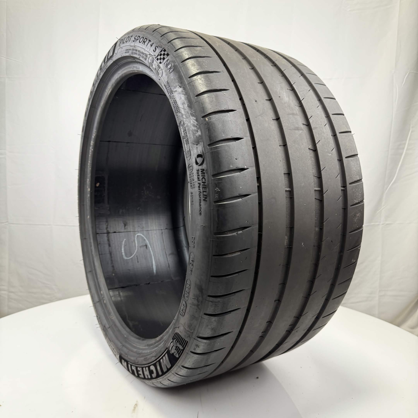 Used 315/30ZR21 Michelin Pilot Sport 4 S ND0 105Y 7/32 (DOT 24)