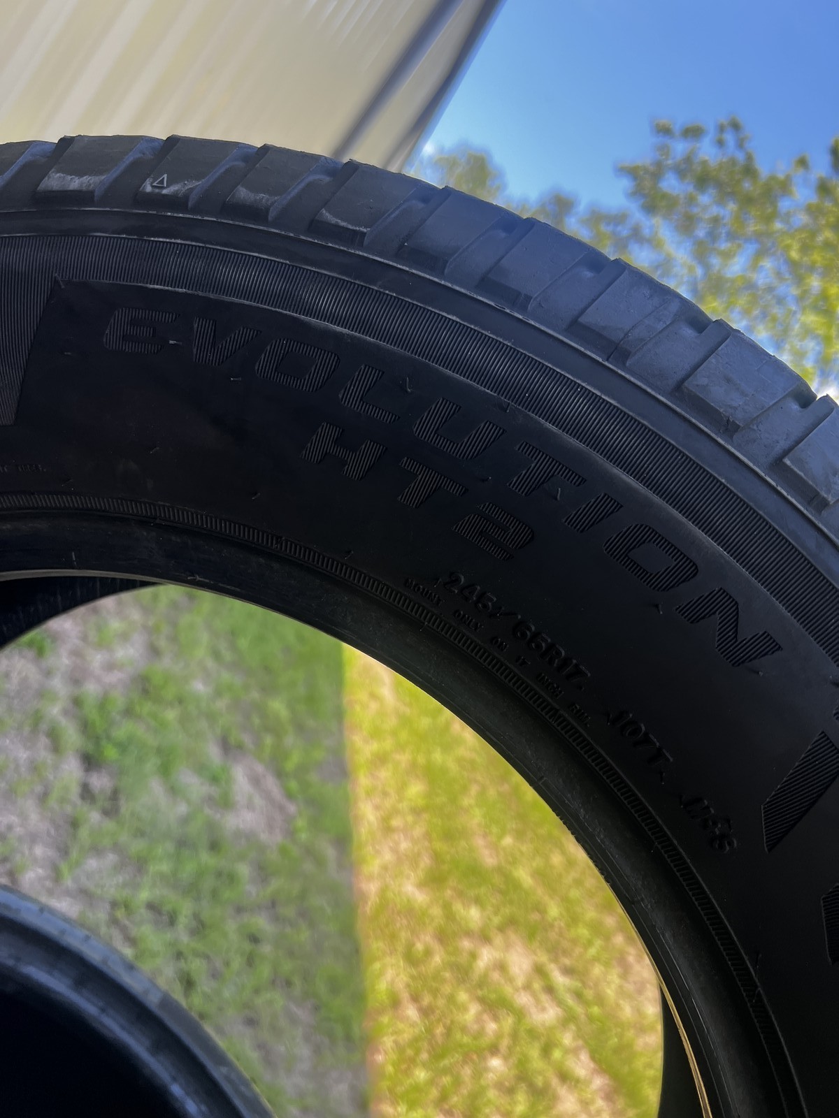 1 Tire Cooper Evolution HT2 245/65R17 107T DOT.5023 9.75/32 No Patch