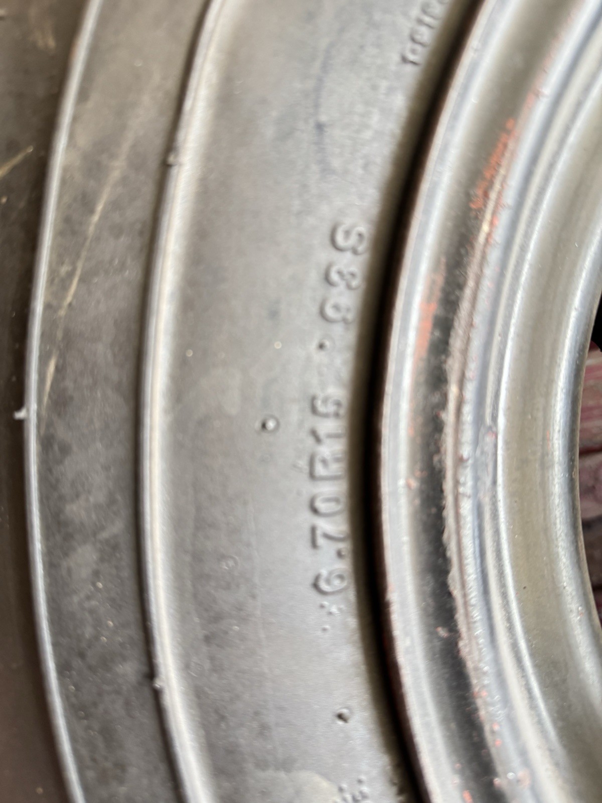 Coker American Classic 670R15 Tires On 1955/56 Chevrolet 15×5 Wheels