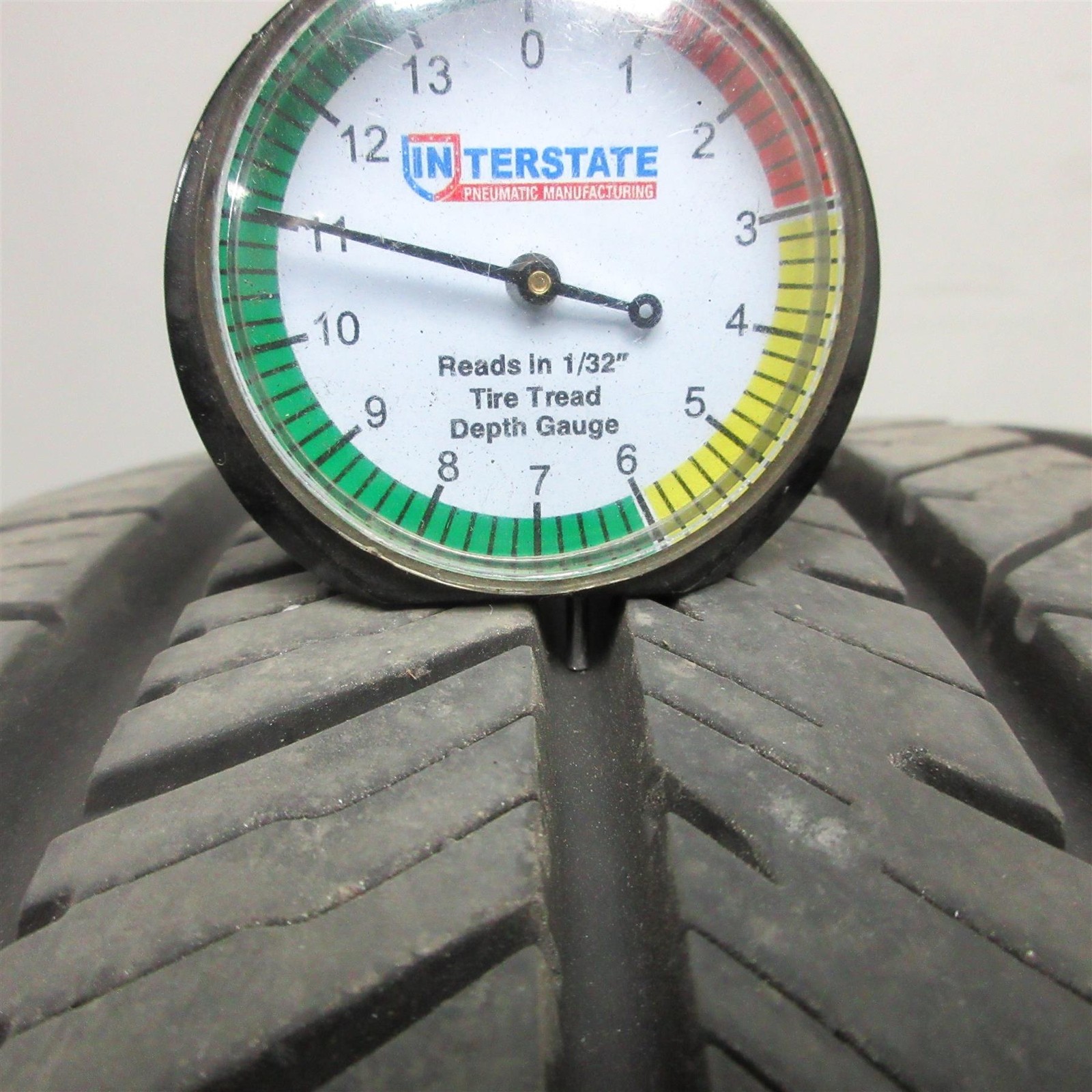 235/55R17 Yokohama yk-GTX All Season 99H Used Tire (11/32nd) NO PATCHES! (QTY 1)