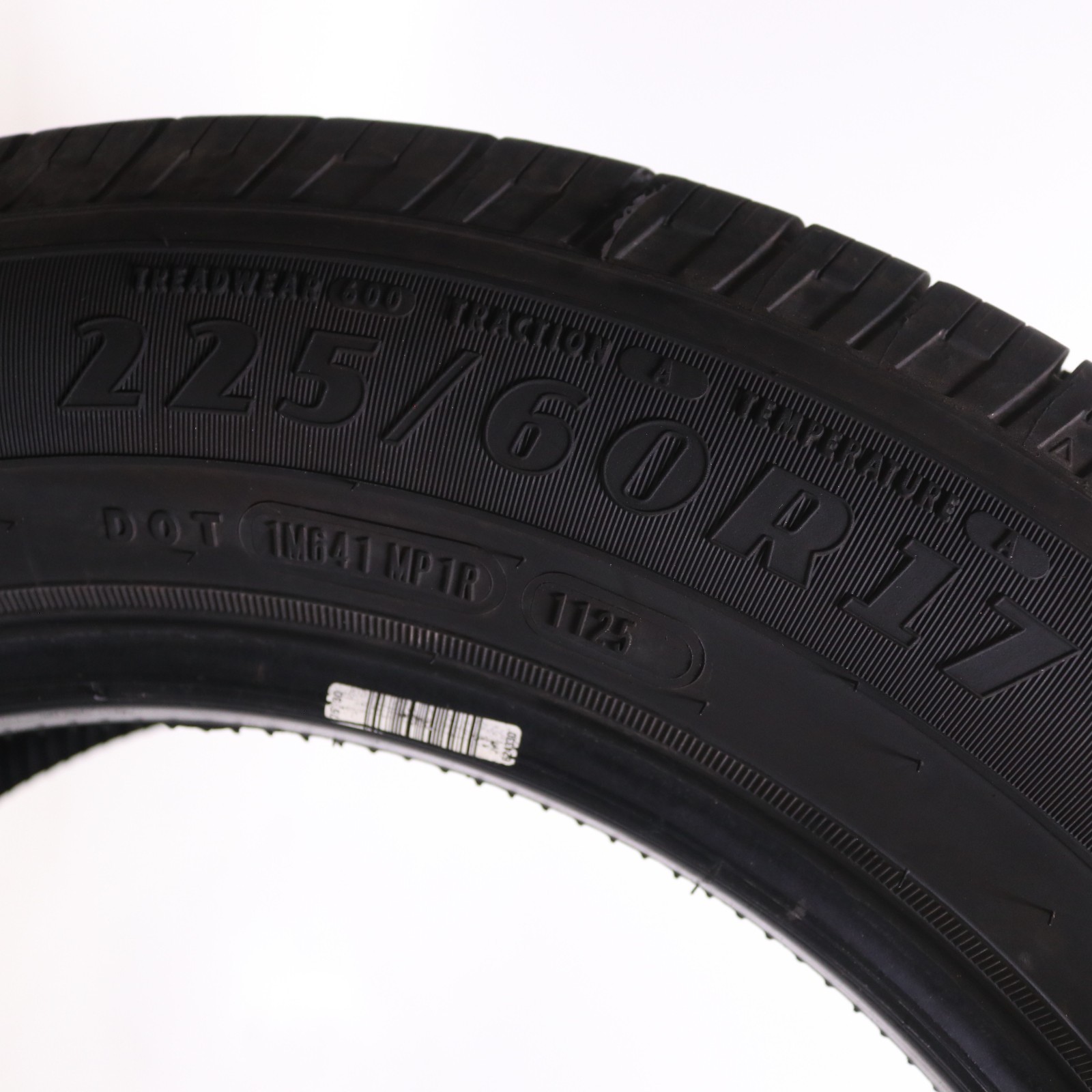 Set of 4 Used 225/60R17 Goodyear Reliant All-Season – 99V – 8.5-9.5/32