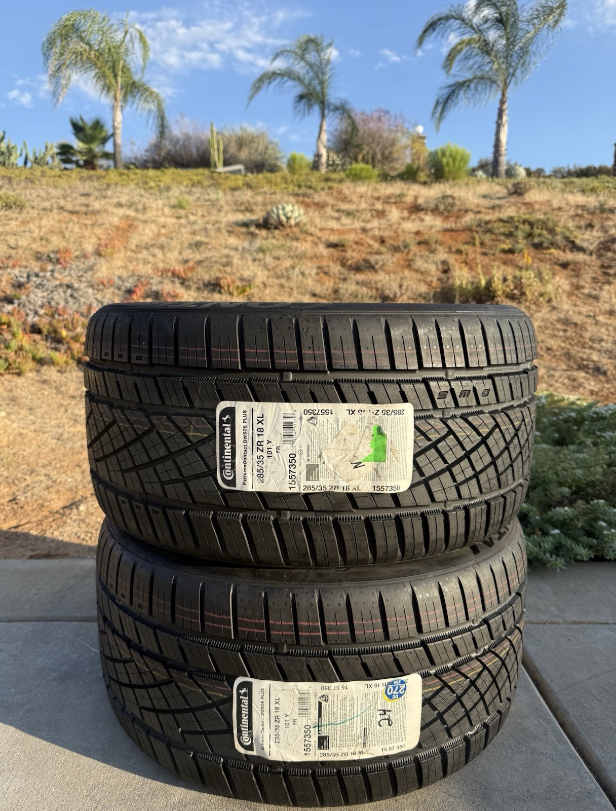 2 BRAND NEW 285/35ZR18 101Y Continental ExtremeContact DWS 06 Plus DWS06+ Tires